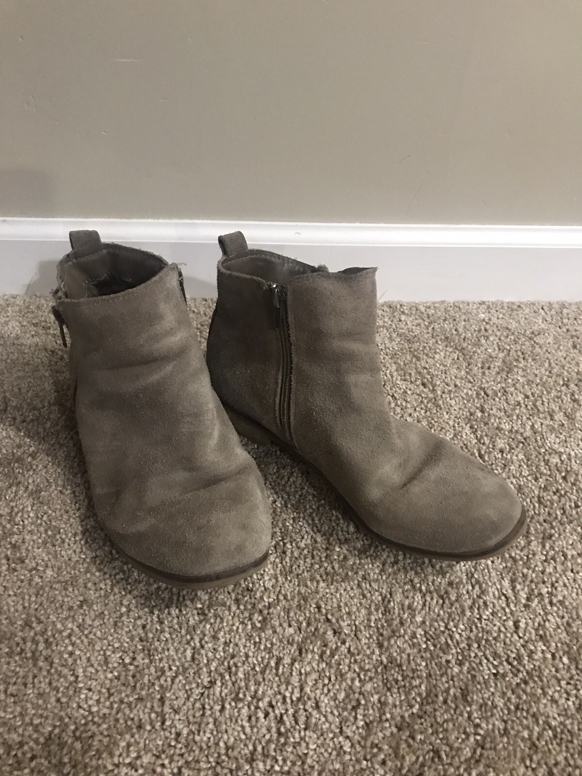 Steve Madden Size 7.5 Women Boots