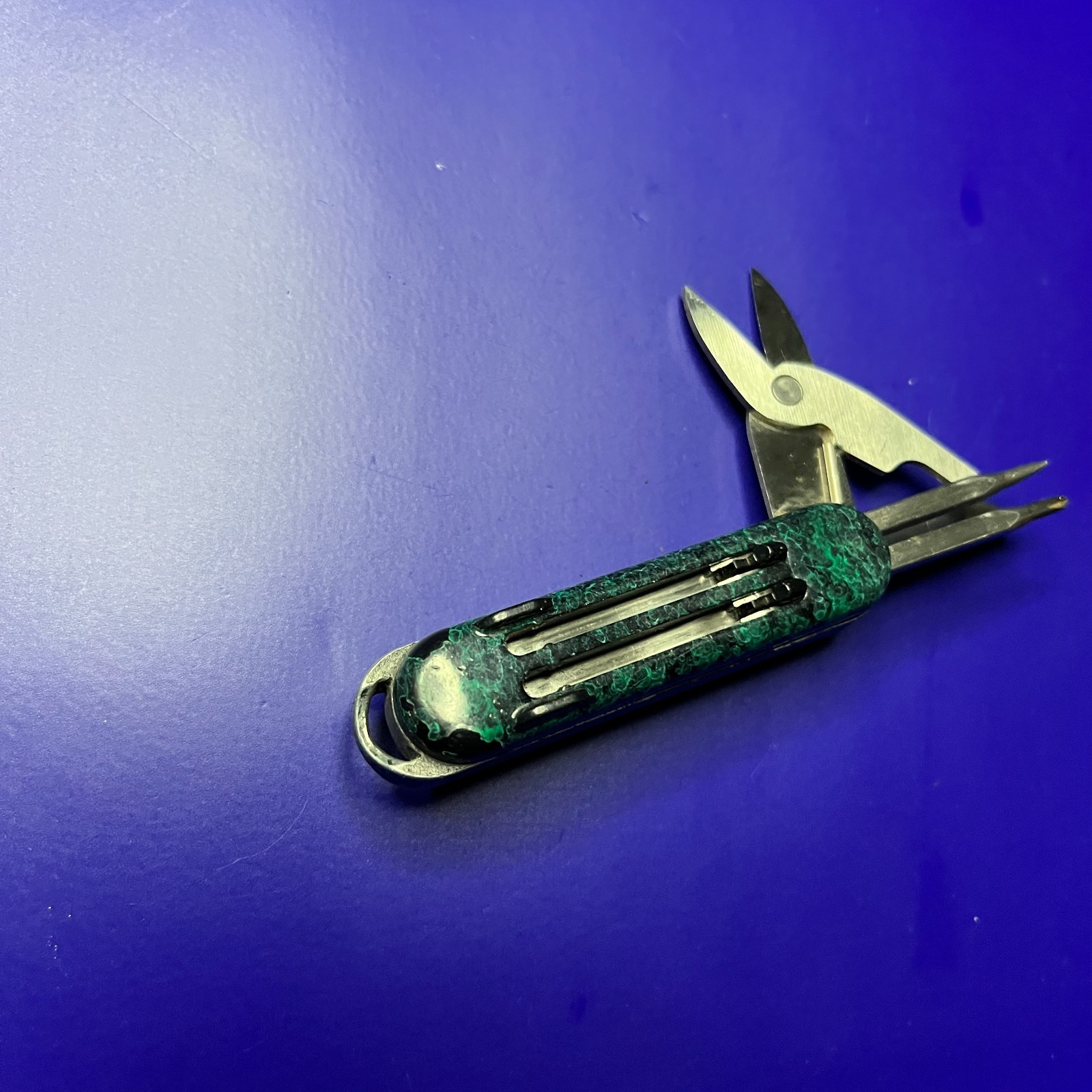 Gerber Fiskars Folding Multi-Tool Knife Keychain