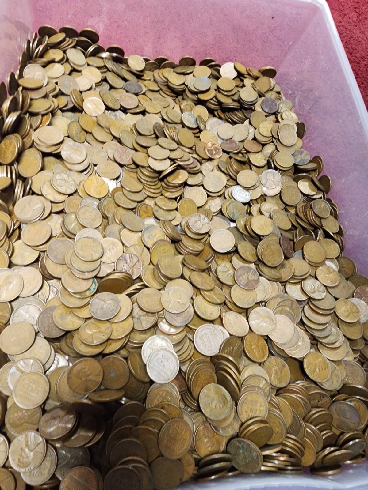 Large Lot Of Unsorted Wheat Pennies