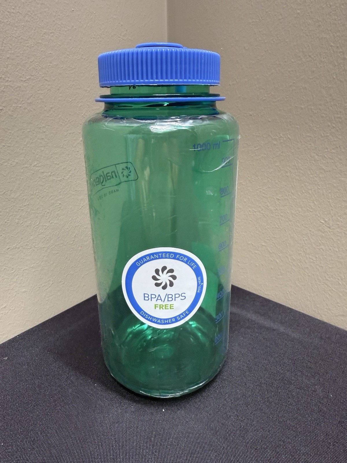 NEW Nalgene 32 Ounce Pastel Green Leak Proof Water Bottle Bpa Free For Everyday