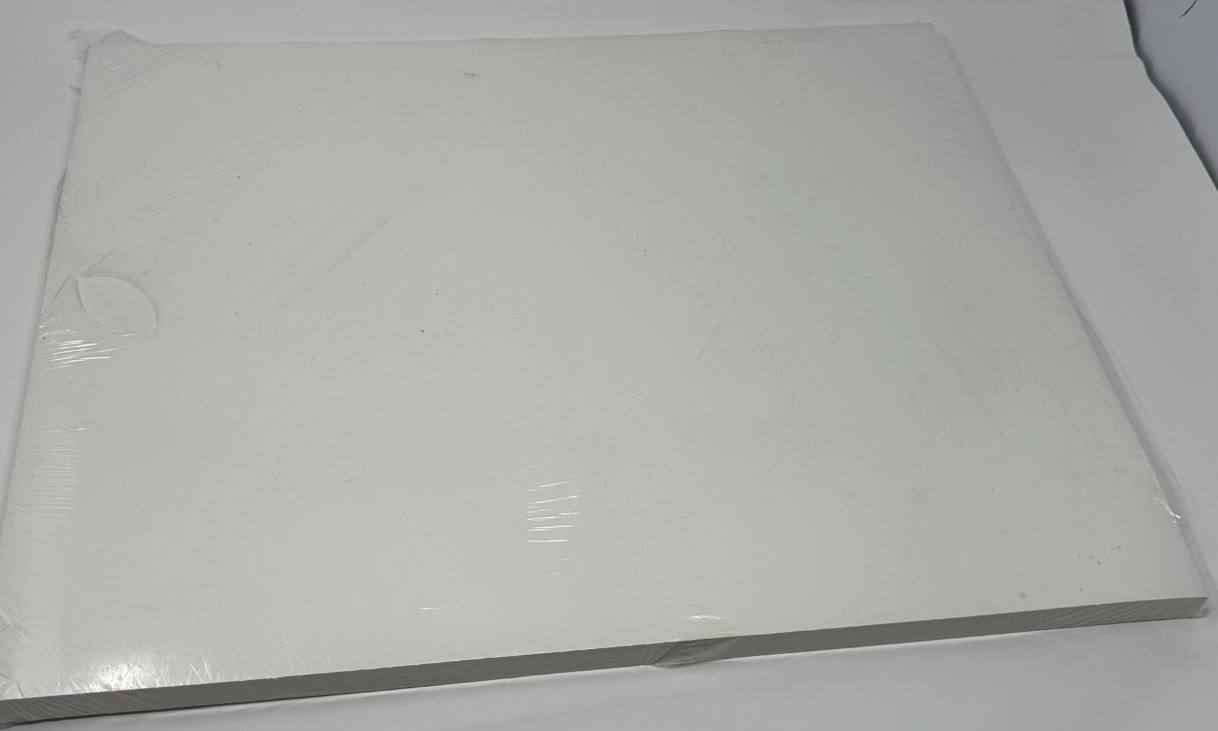 Archival Methods 16x20" White Paper, 100 Sheets *bent corners