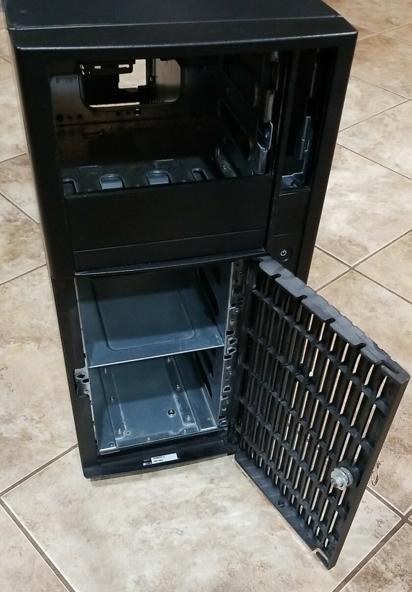 Gateway 980 Empty Barebones Server Chassis with Front Faceplate Bezel & Key *610