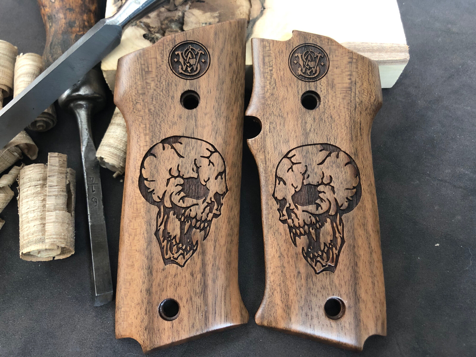 Smith & Wesson Turkish Walnut Wood Grips. S&W Model 59, 459, 659. 9mm. A Quality