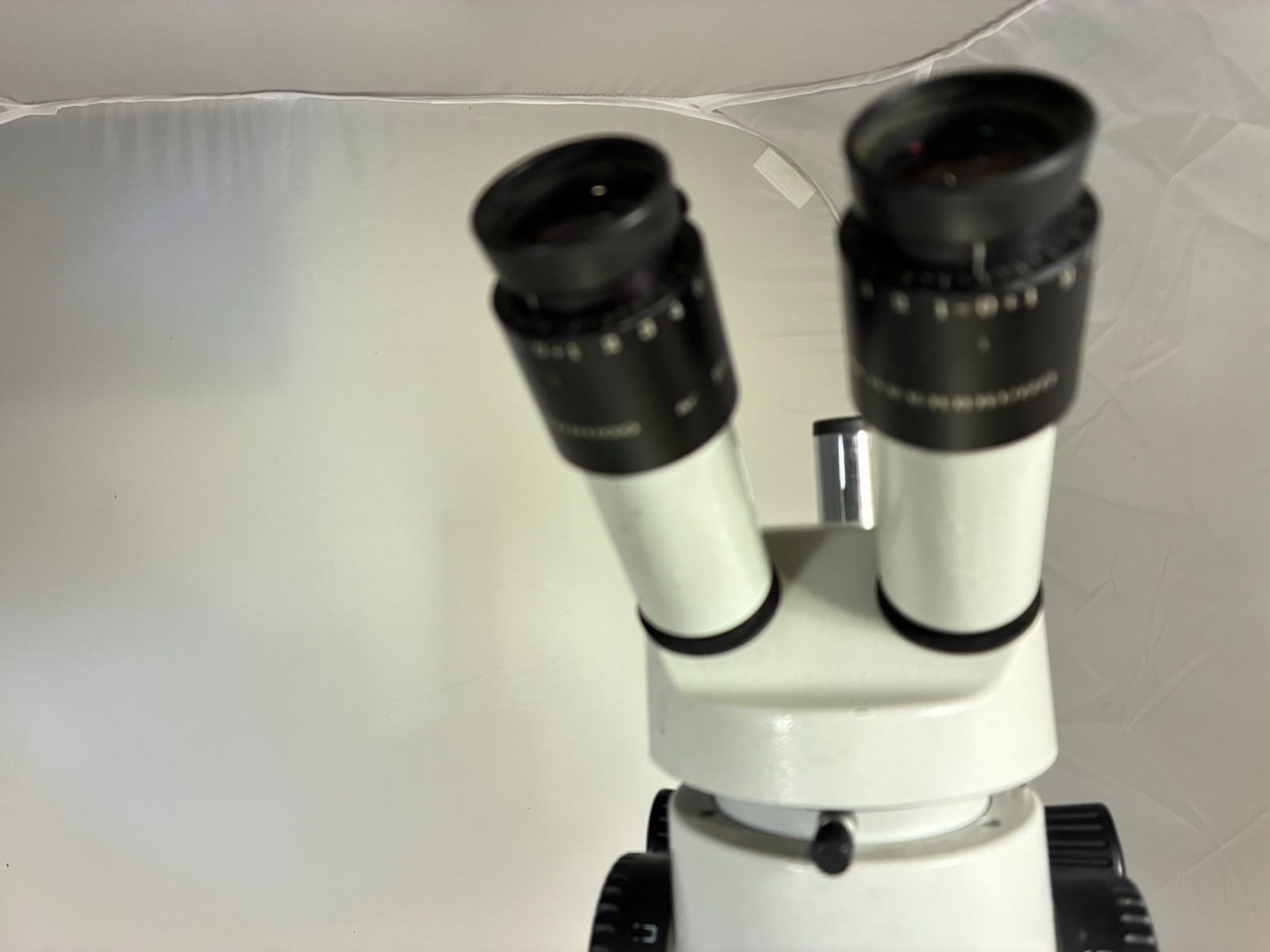 WILD M8 MICROSCOPE with 10x eyepieces, Wild transmitted light base, transformer
