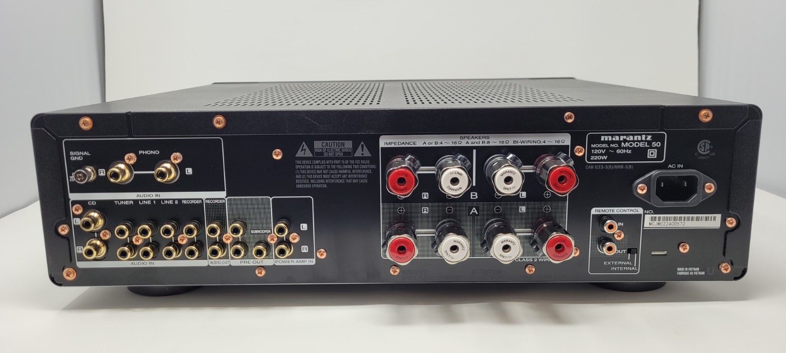 Marantz MODEL 50 Integrated Amplifier - Black **B-Stock**