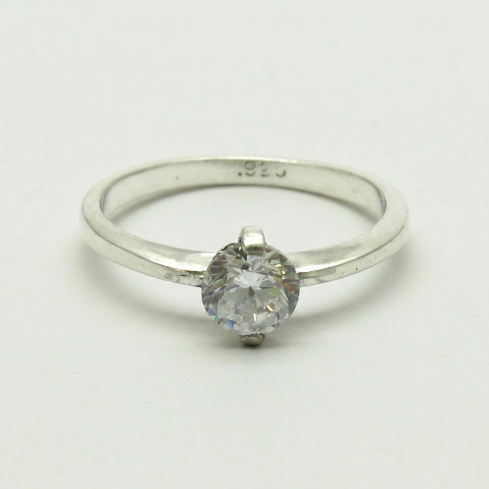 Sterling Silver Ring Hallmarked Solid 925 With 5.5mm Cubic Zirconia Empress