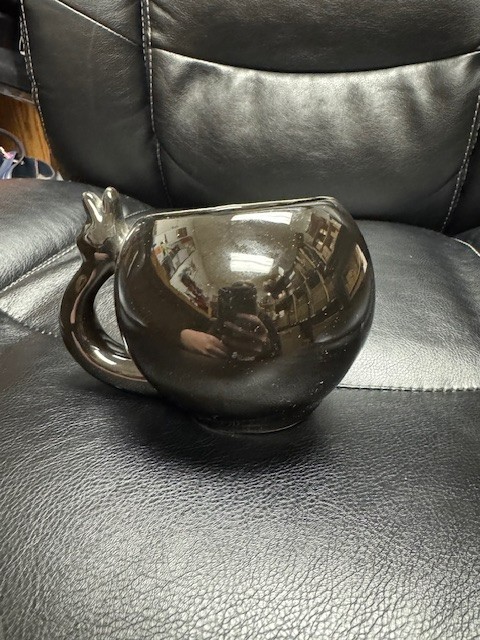 8 Ball Pool Mug - Peace Sign on Handle