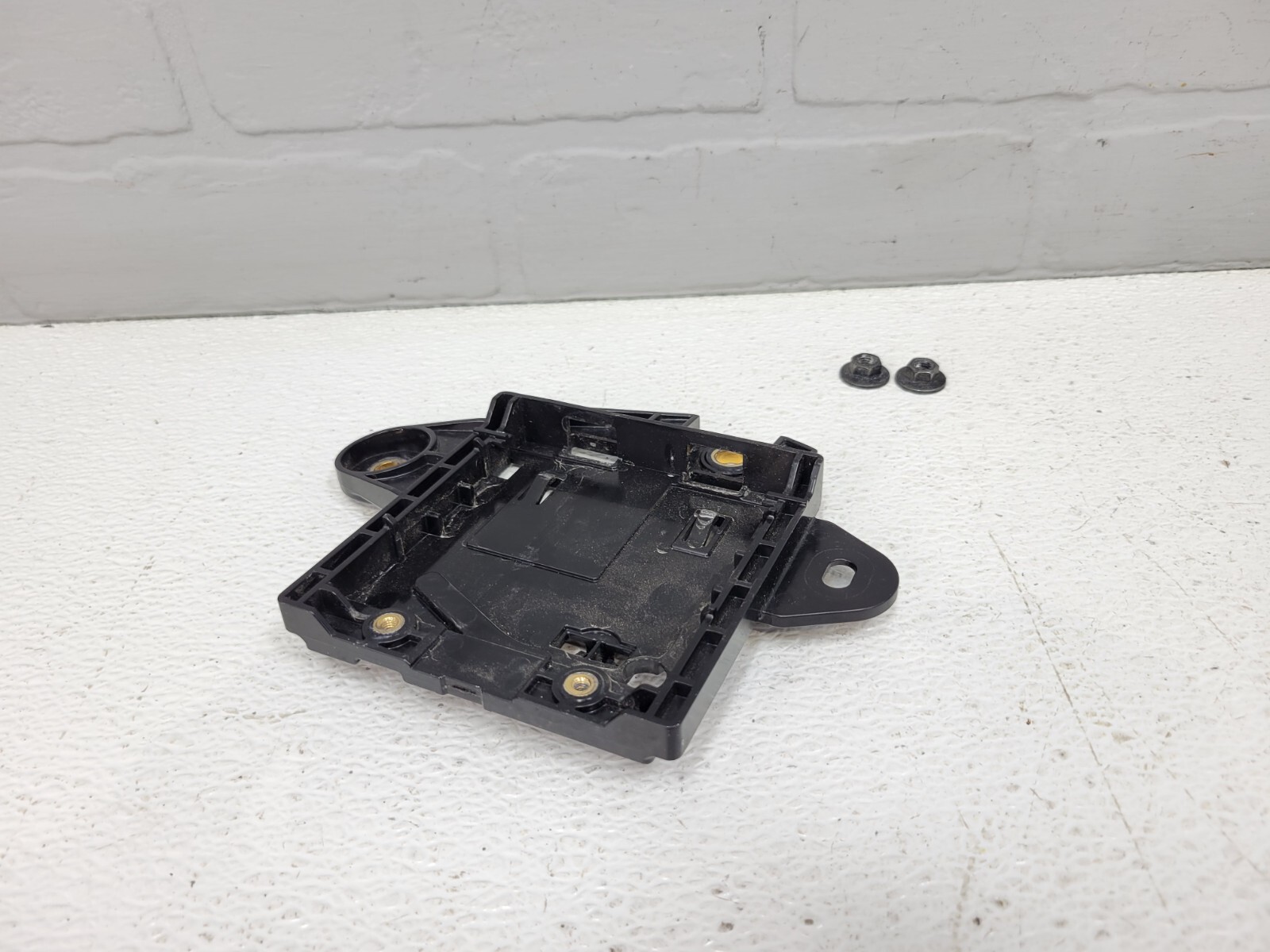 2015-2017 Nissan Murano Driver Left Blind Spot Radar Sensor Warning Bracket OEM