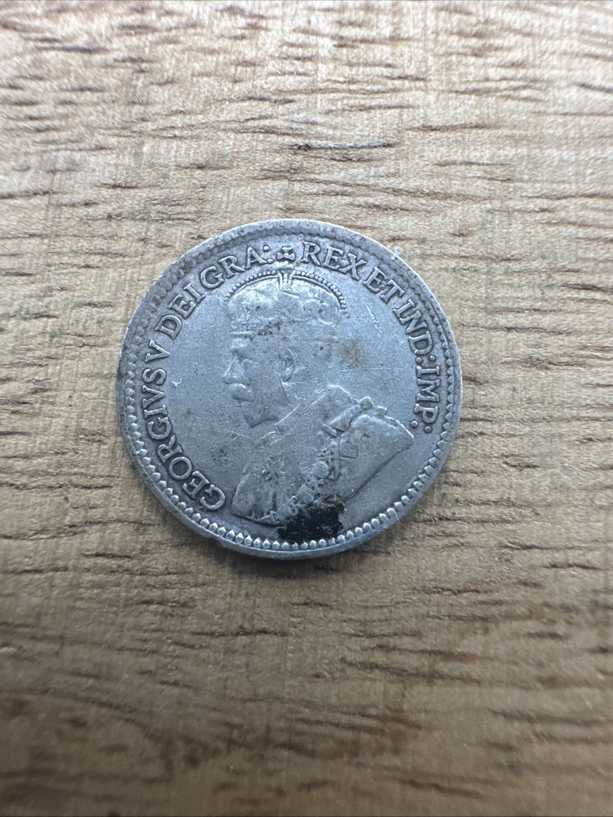 1918 Canada 5 Cents Silver Foreign Coin # 105