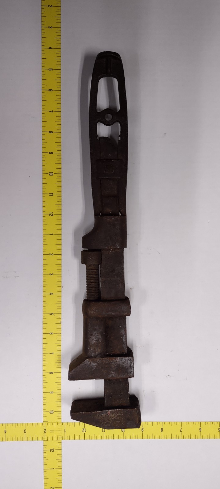 Vintage Adjustable Iron Pipe Wrench Plumbing Collectible Heavy Duty Hand Tool