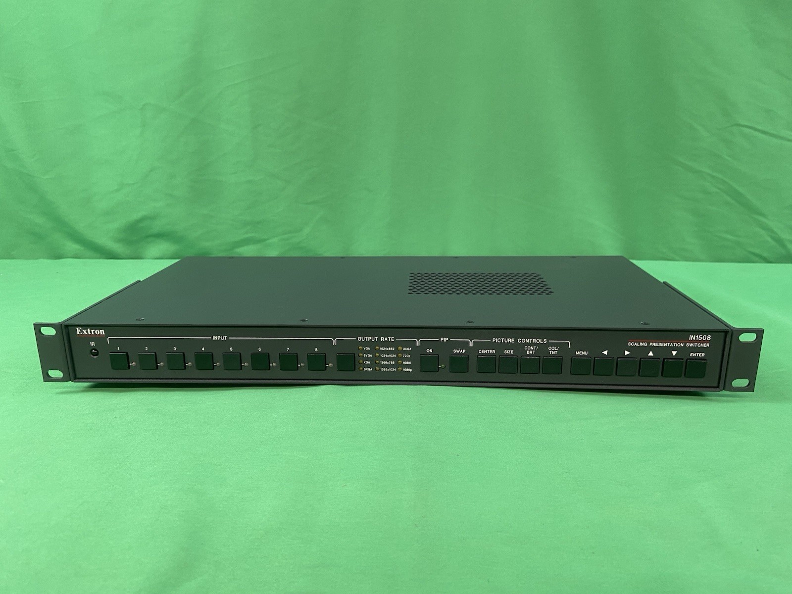 Extron IN1508 Scaling Presentation Switcher – 8 Input, VGA/Component, Rack Ears