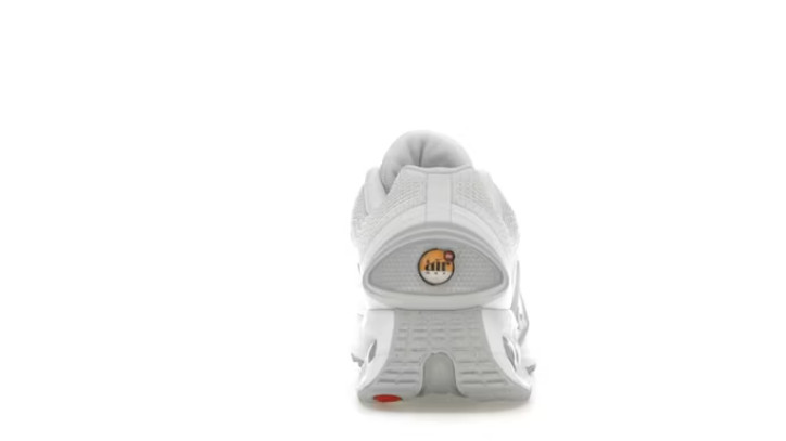 Sz 8 - Nike Air Max DN 'White Metallic Silver' DV3337-101