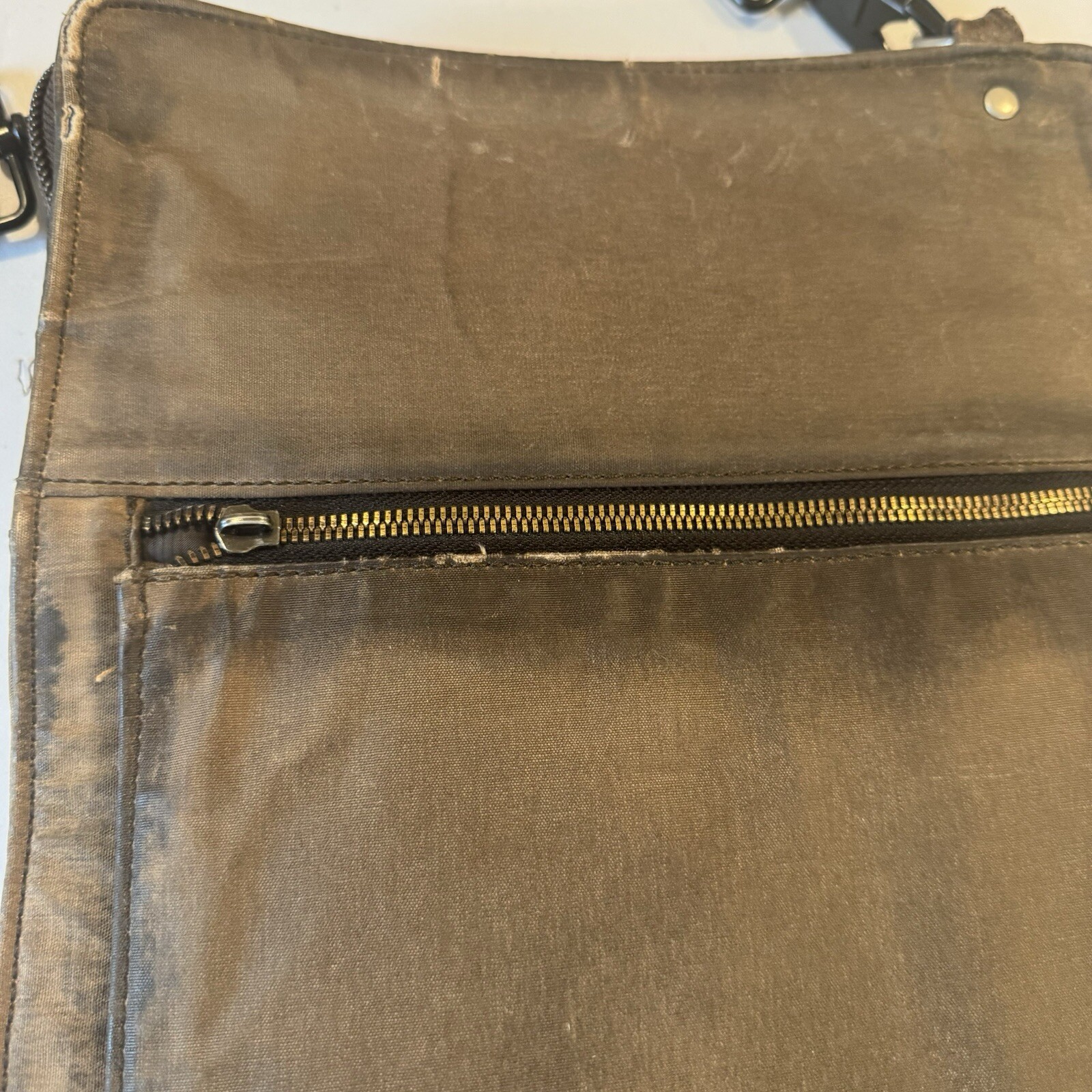J. Fold Leather Shoulder Bag For Laptop Computer