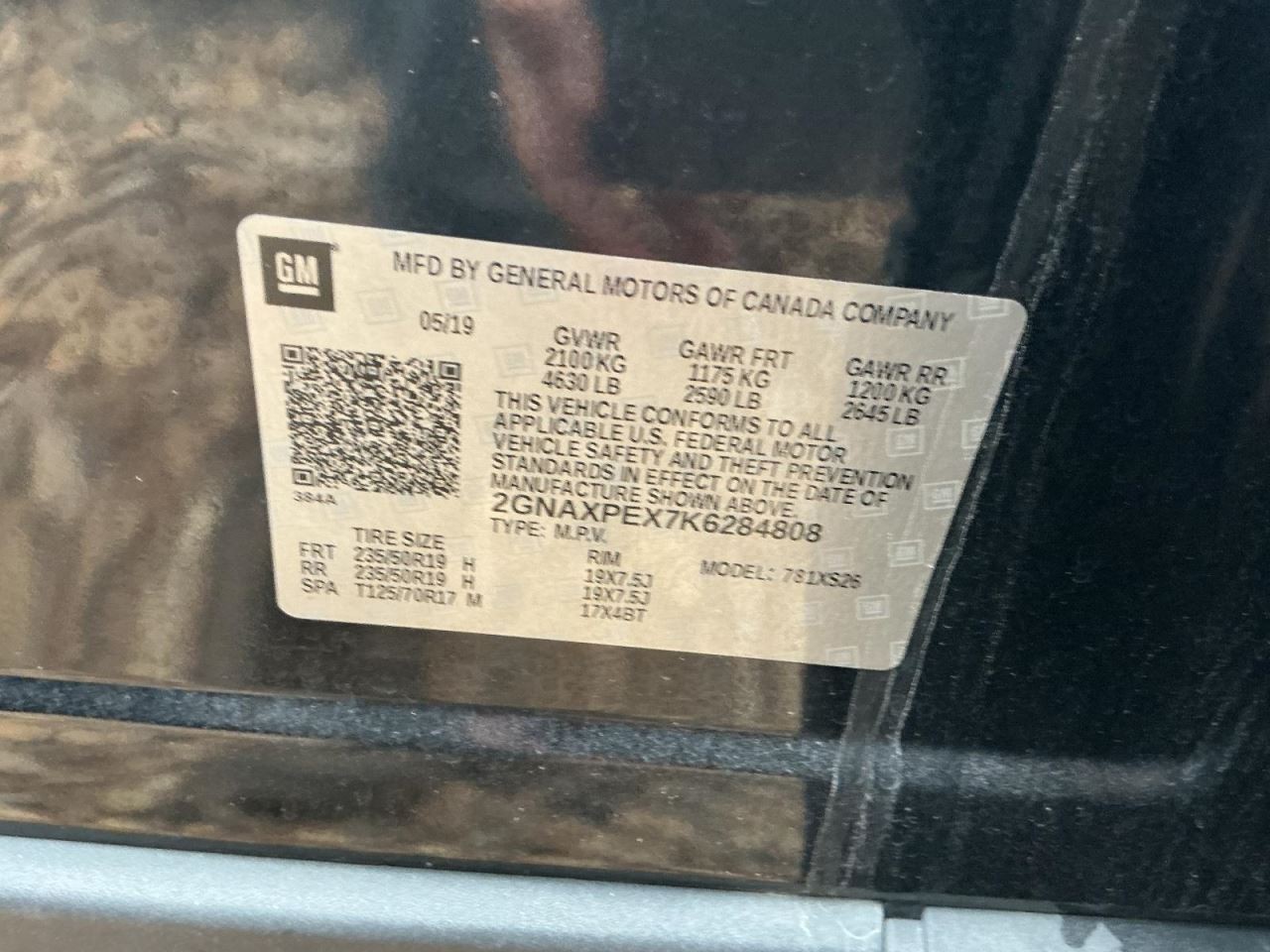 EQUINOX 2019 Glove Box 4935673