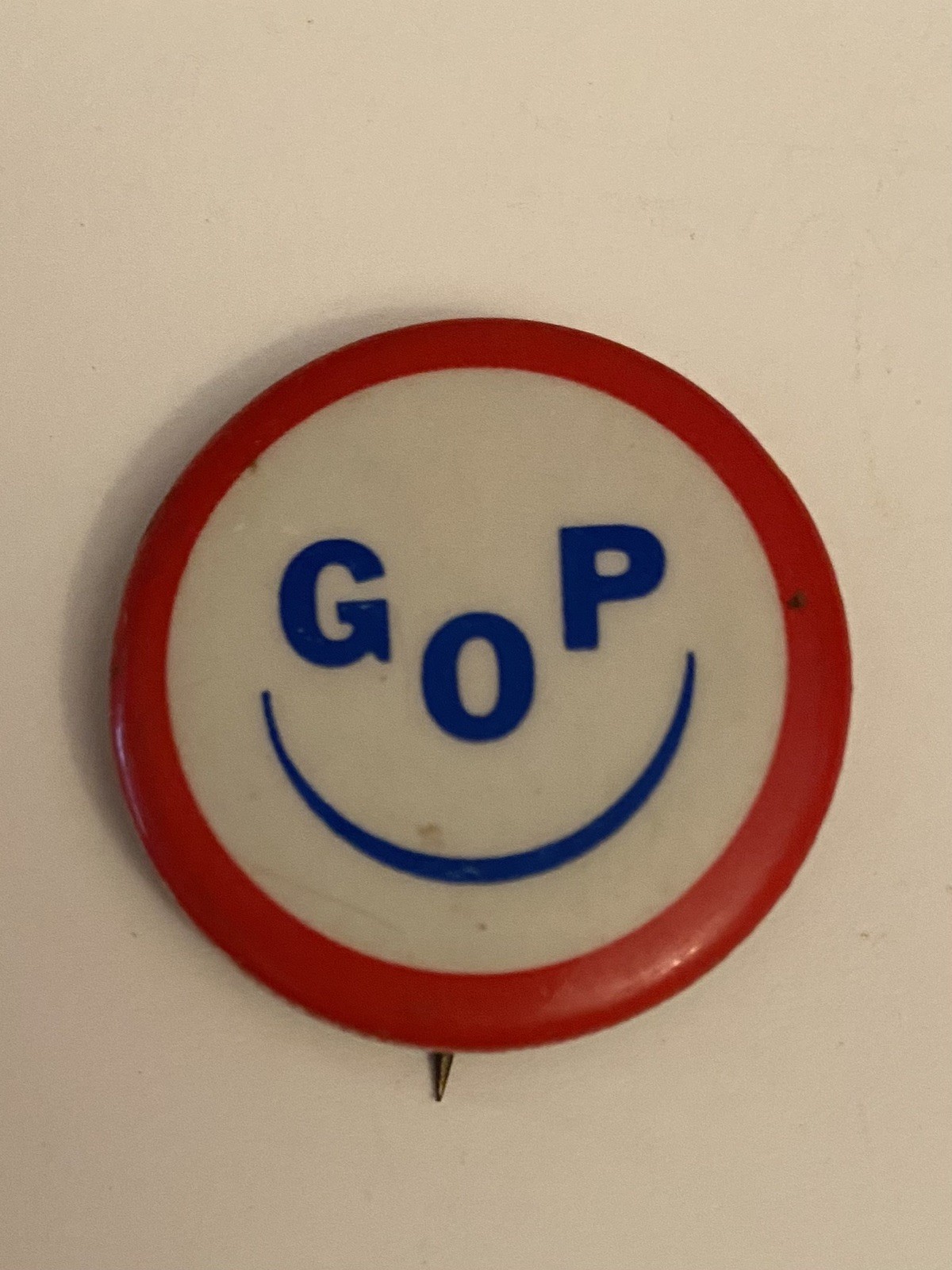 GOP Smiley Face Pin Back Button P54