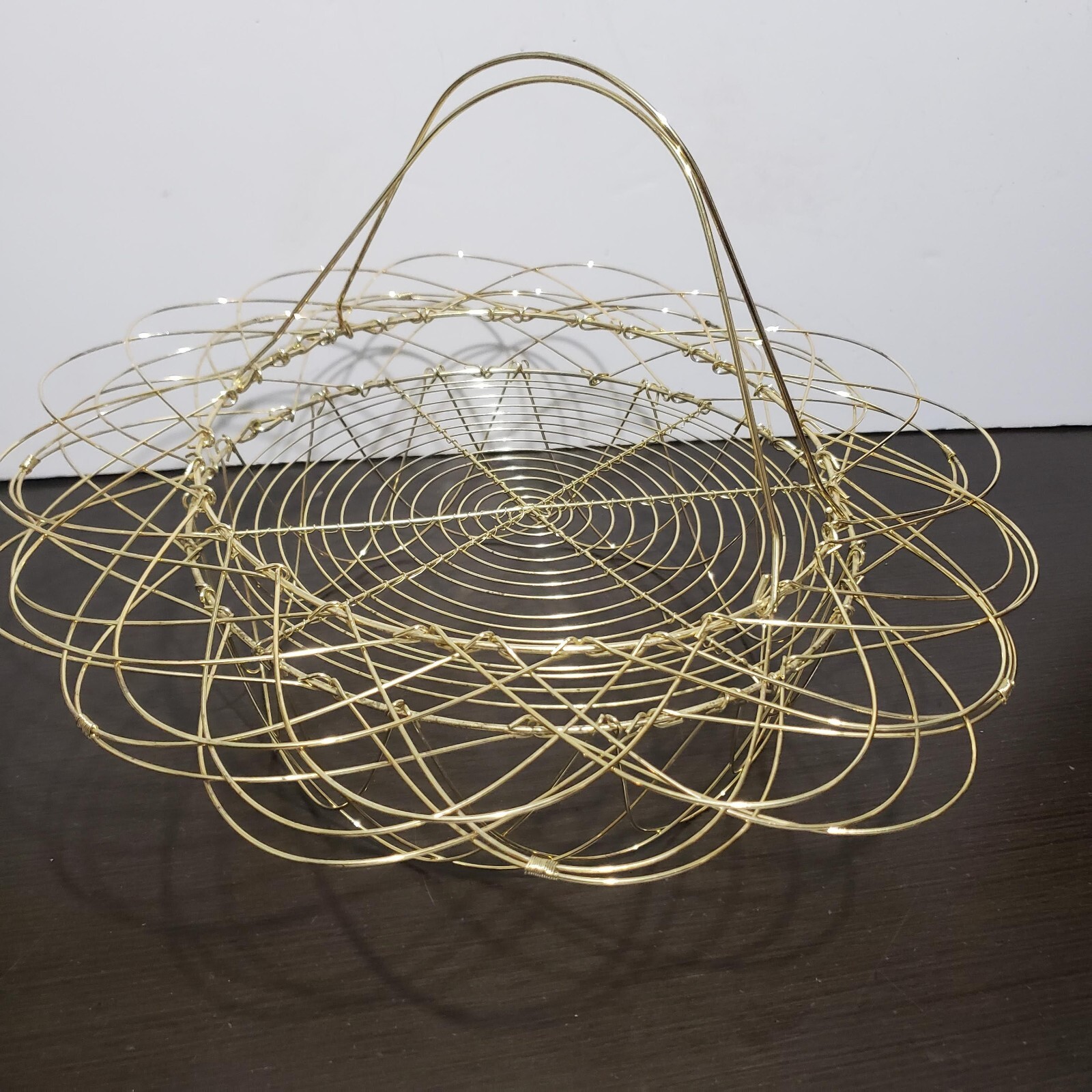 Gold Metal Wire Collapsible Folding Gathering Basket
