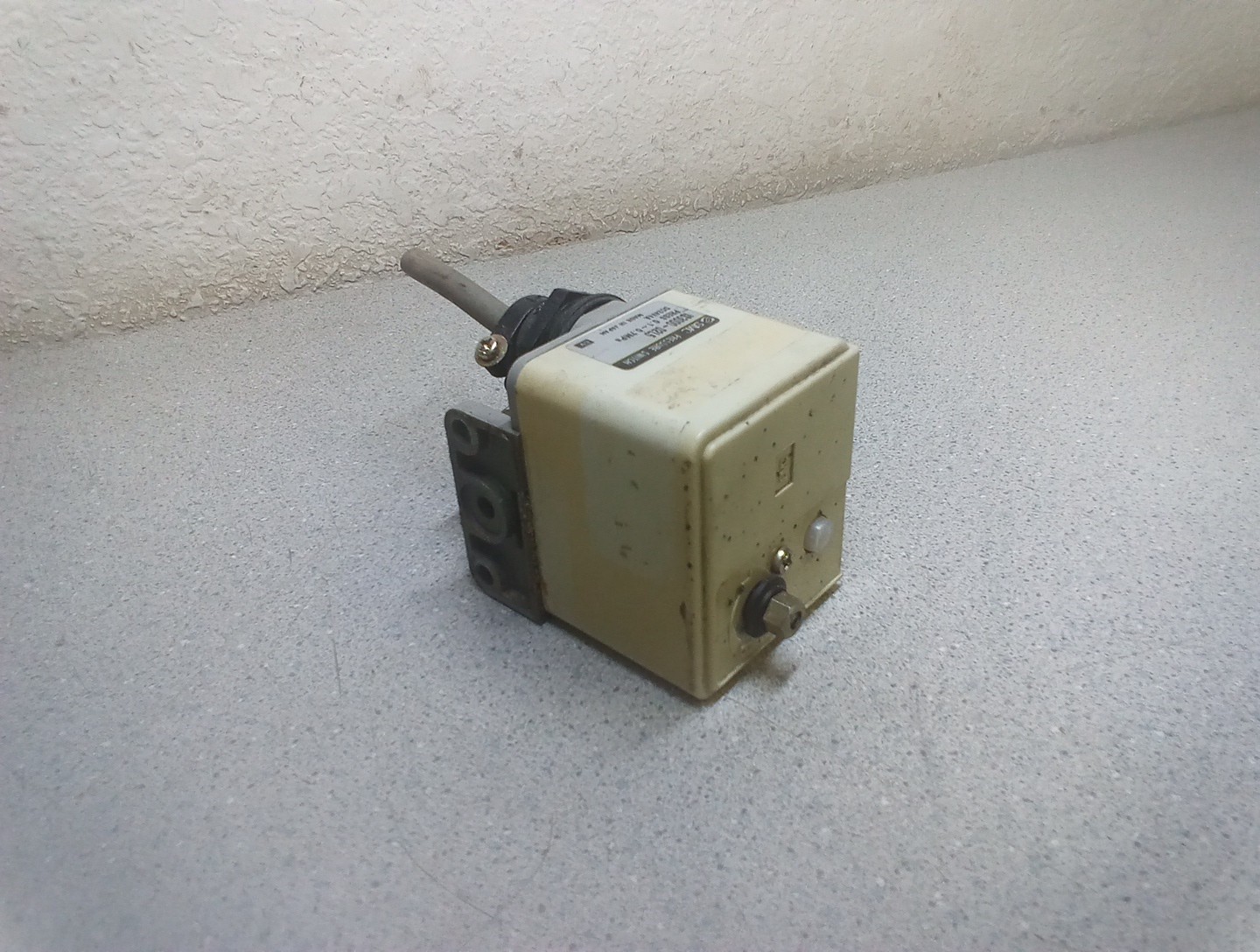 SMC IS3000-02L5 Pressure Switch