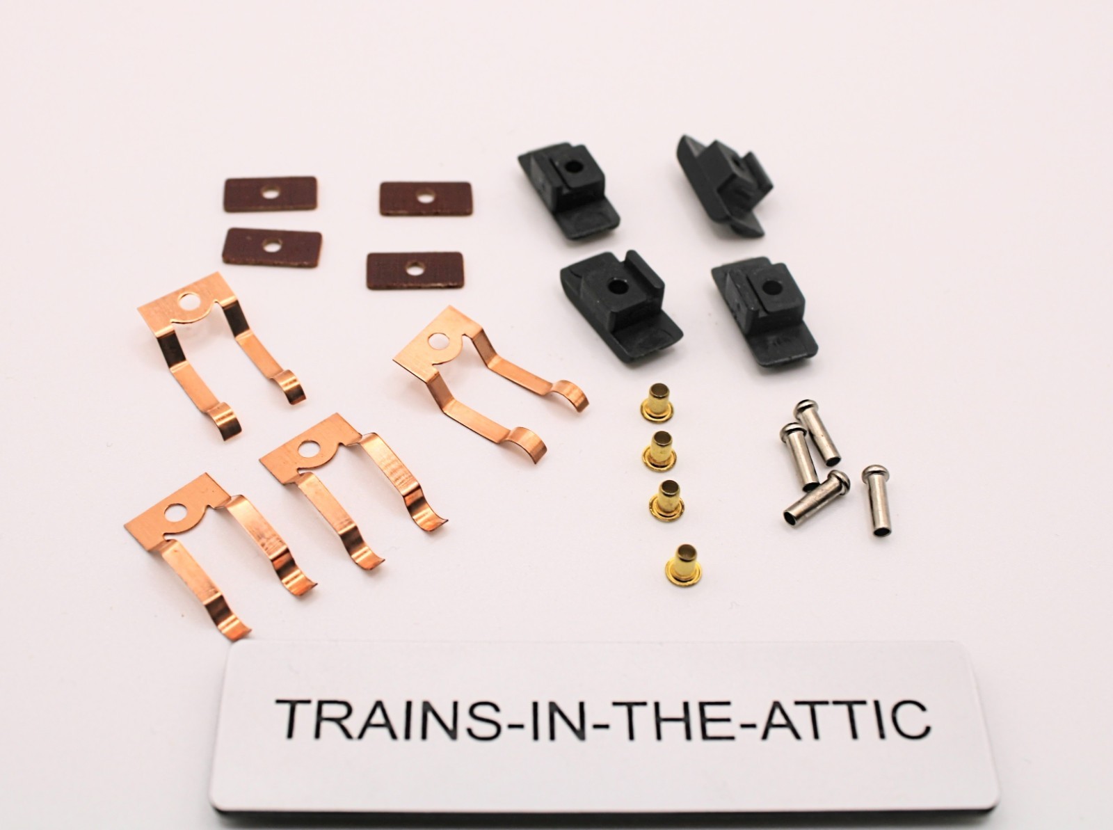 LIONEL 483 PICKUP SHOE KIT SET OF (4). NEW