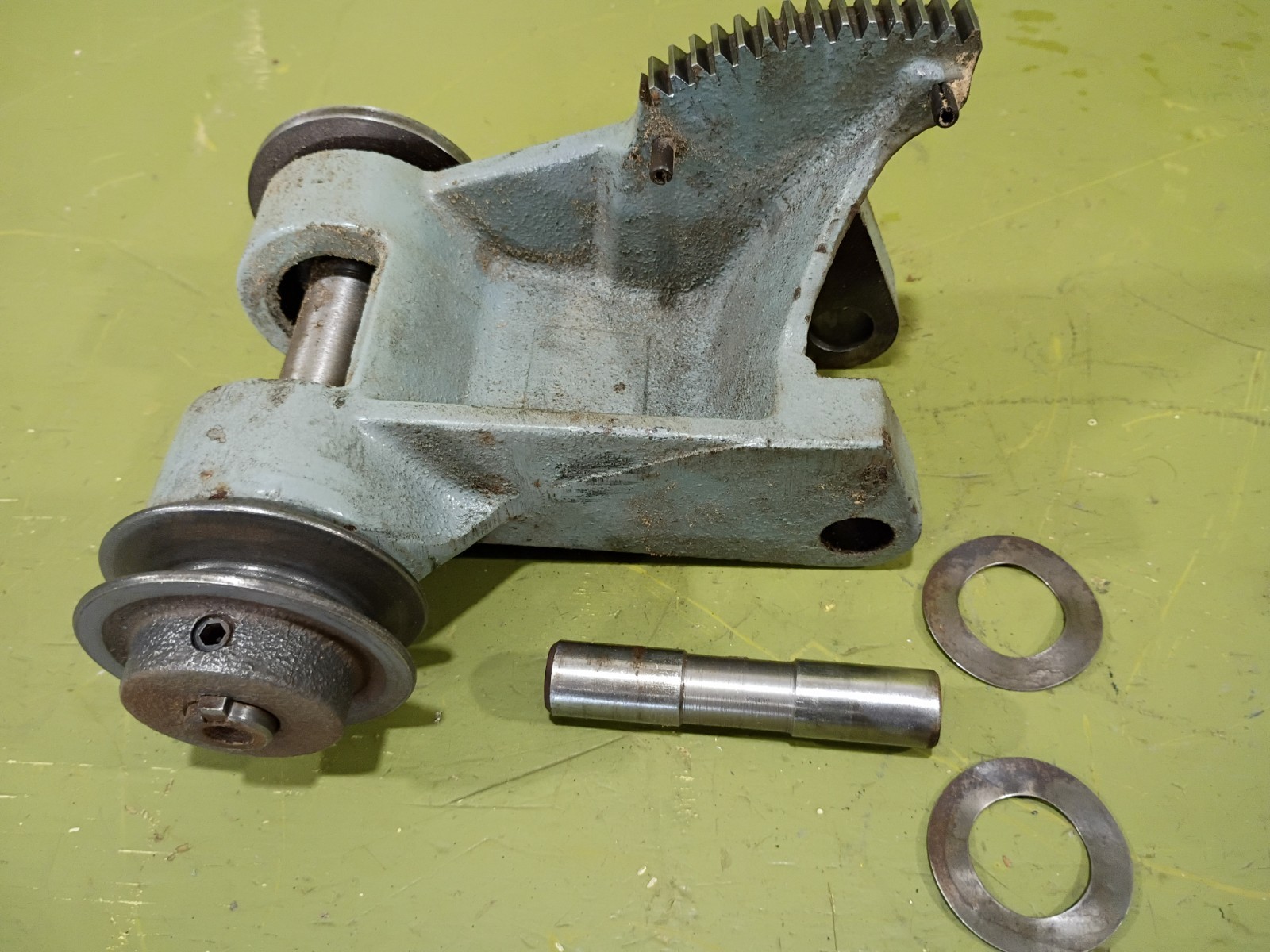 Delta Contractor Table Saw  34-441  Model 10 Arbor Bracket 422-02-014-2001