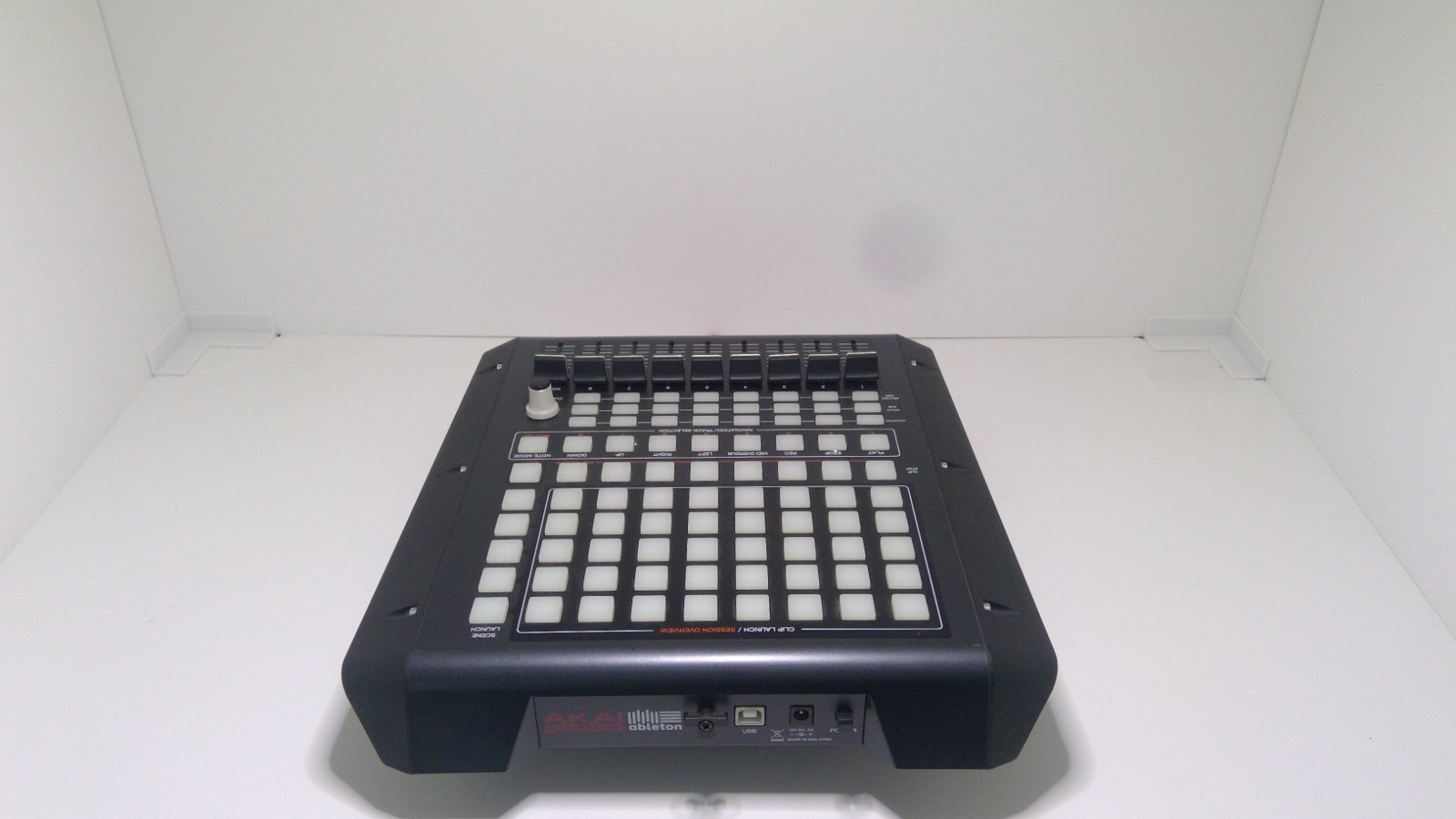 AKAI APC20 Ableton MIDI Controller – Pre-Owned, No Adapter, Minor Wear.