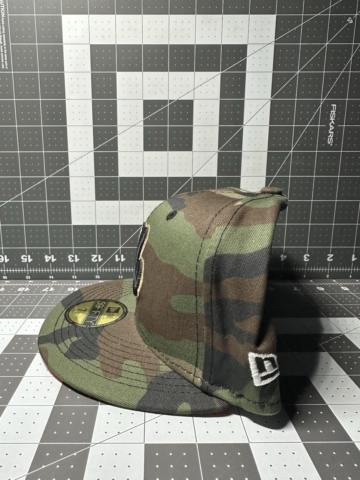 Montreal Expos Fitted Hat 7 1/2 NEW ERA (camo)(orange bottom)