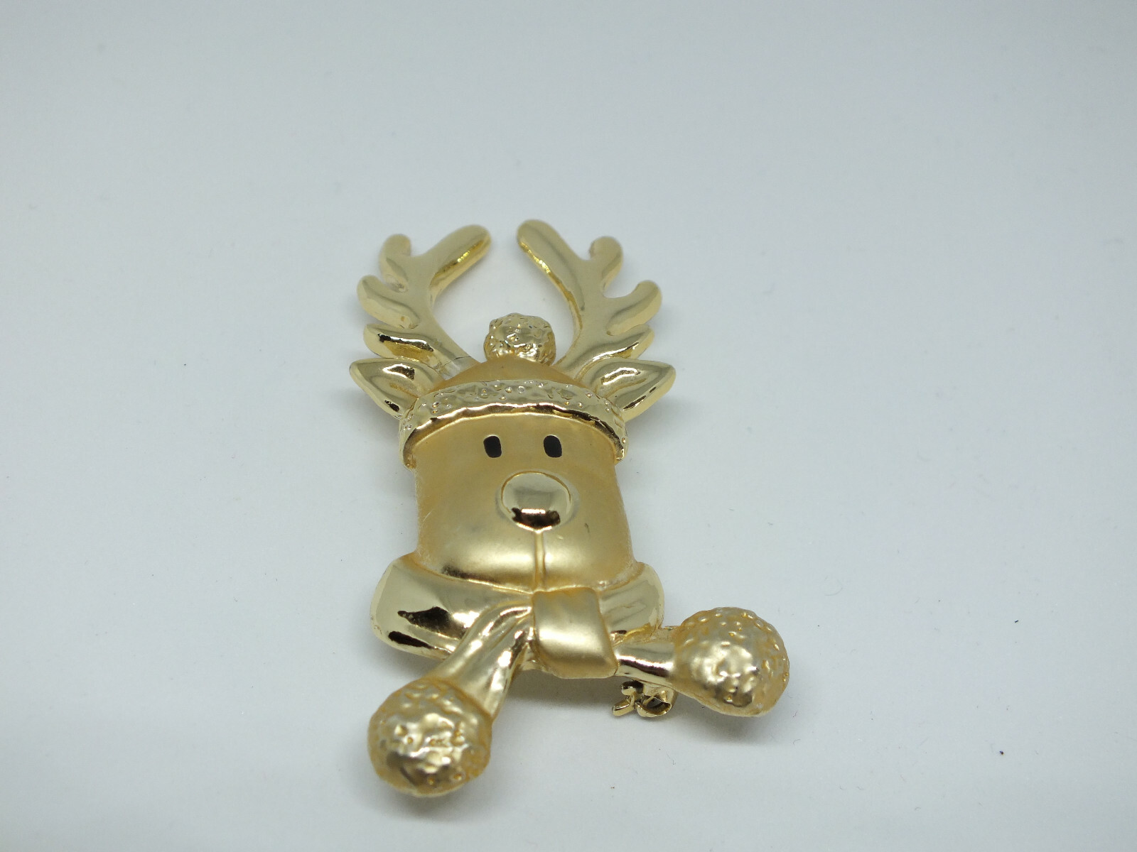 Cute Collectible Brooch Pin Christmas Reindeer Matte Shiny Finish 2 1/2 x 1 1/4"