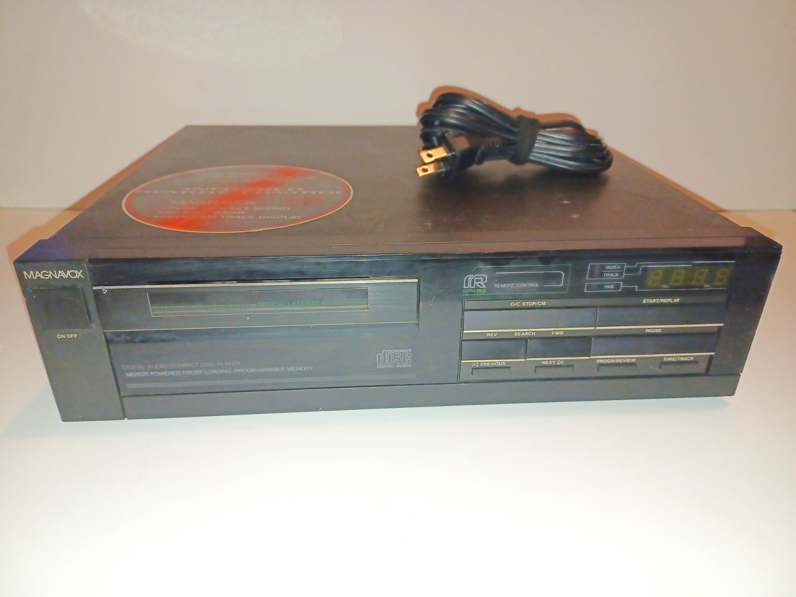 RARE Vintage Magnavox FD-1051 CD Audio Player Sold as is 4 parts or repair READ