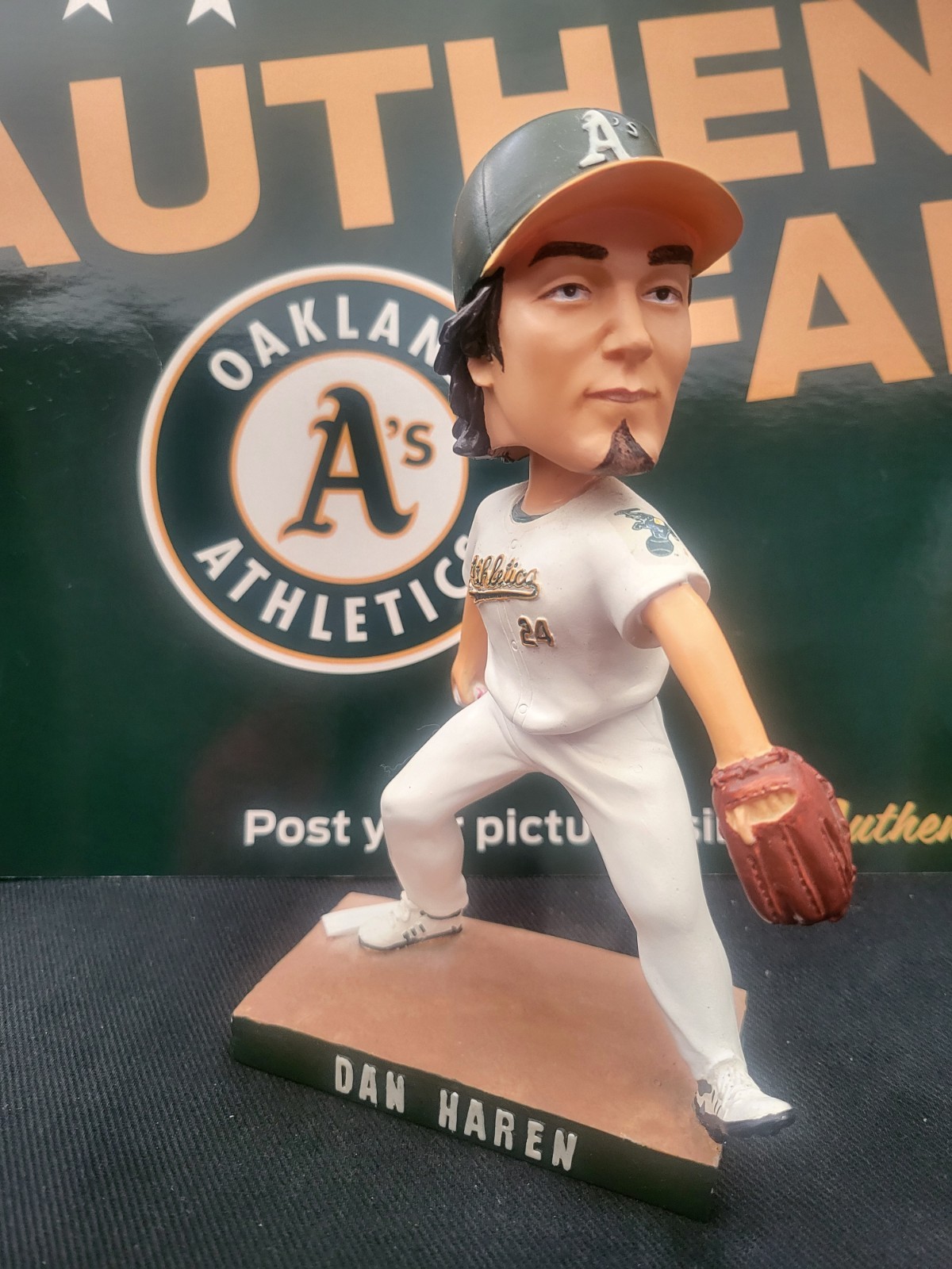 Oakland A's Dan Haren bobble bobblehead SGA