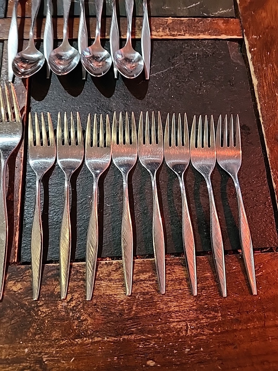 Oneida Windrift Stainless Flatware Set 29 Pc.