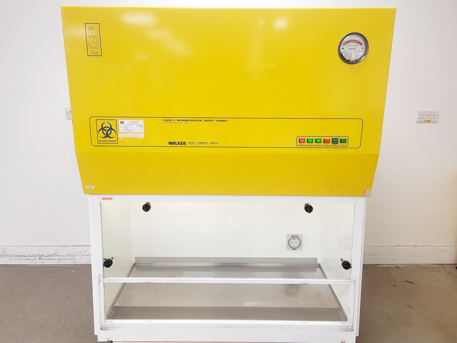 Walker WALKCLII Class II Microbiological Safety Cabinet Lab