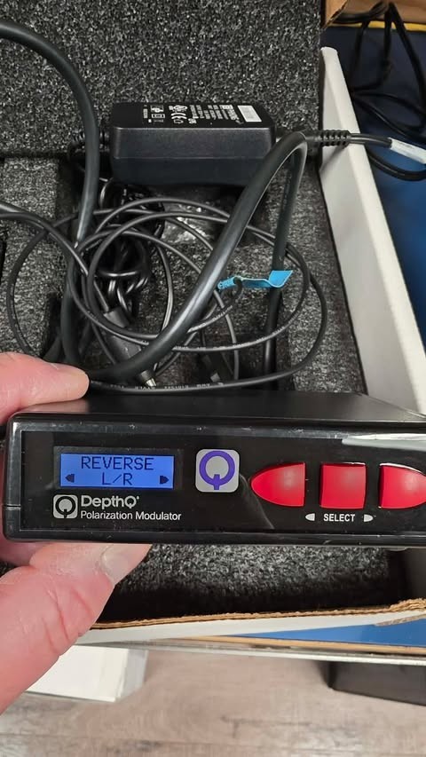 DepthQ Polarization Modulator w/ Modulator Driver SN: CPR 80x66 88123