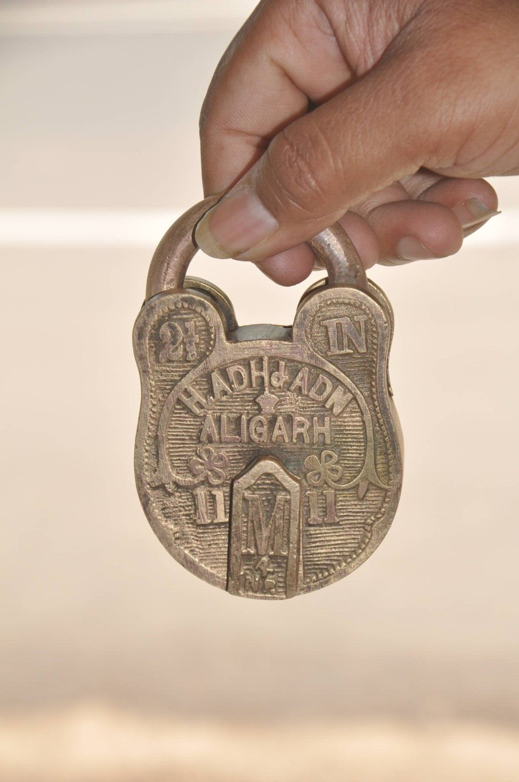 Vintage Brass Fine Quality Lines Engraved Handcrafted Padlock