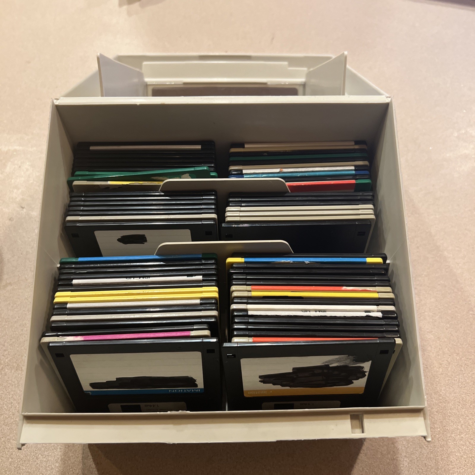 Lot Of 50 Blank Beige Sony / Unbranded 3.5 Inch Floppy Disks In Case, FAT Format