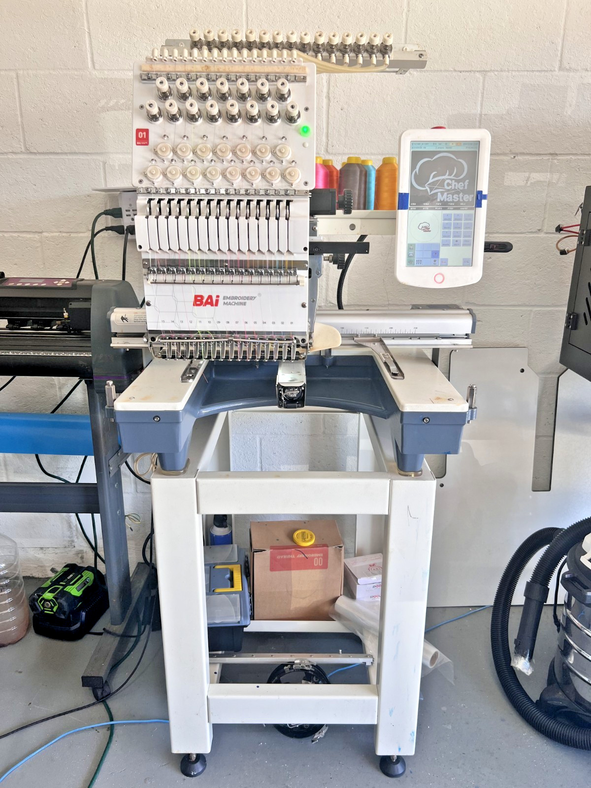BAI THE MIRROR Commercial Embroidery Machine 15 Needle Computerized Clothes Hat.