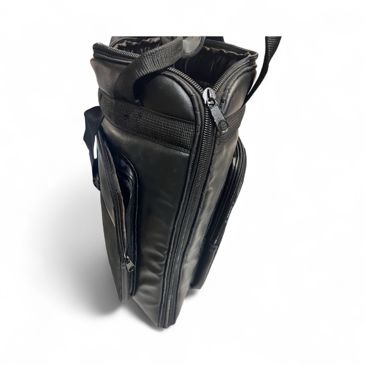 Professional Guira Carry Bag In Leather. Estuche Para Cargar La Guira En Cuero.