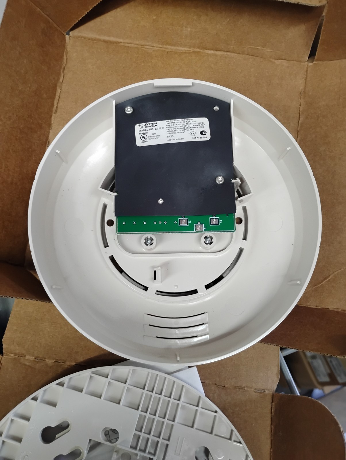 System Sensor B224BI Intelligent Isolator Base. New