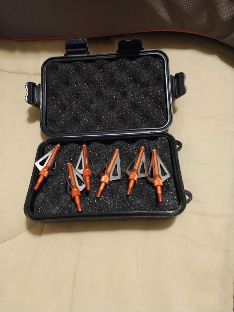 Barnett crossbow game crusher crossbow package includes game crusher crossbow