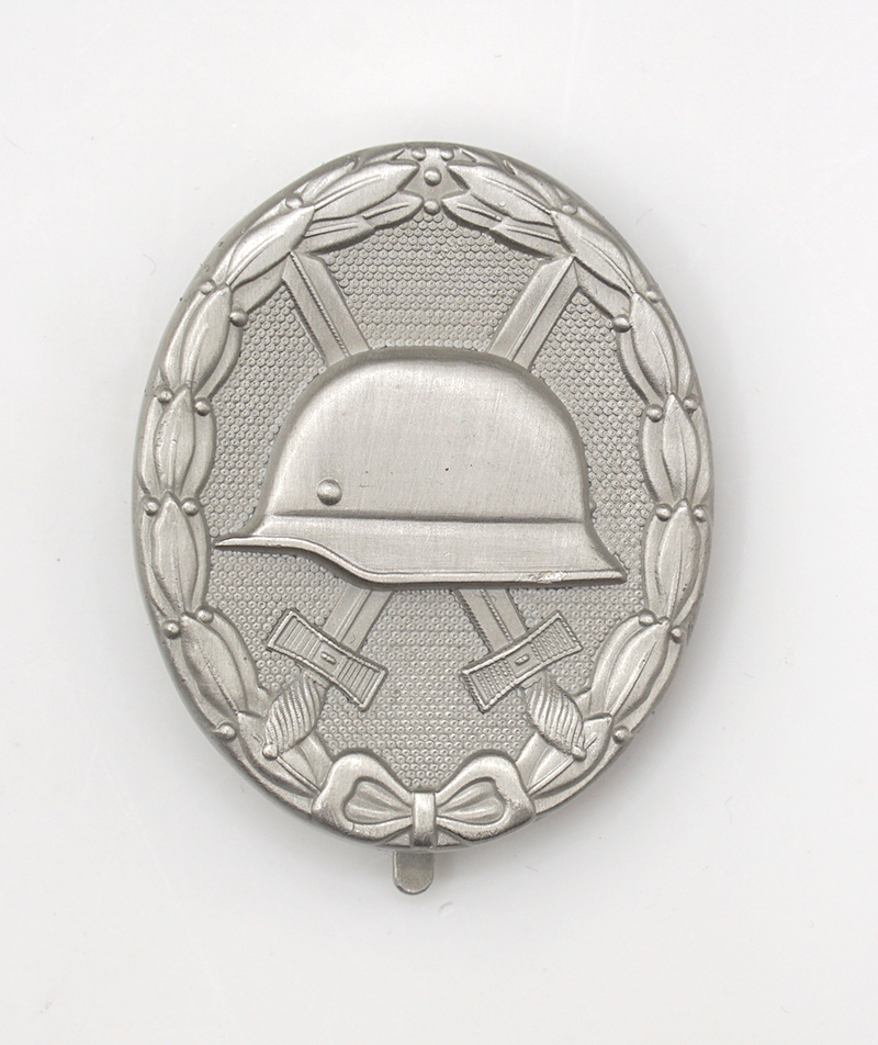 GERMAN ARMY WW2 1957 Issue German Wound badge in Silver award