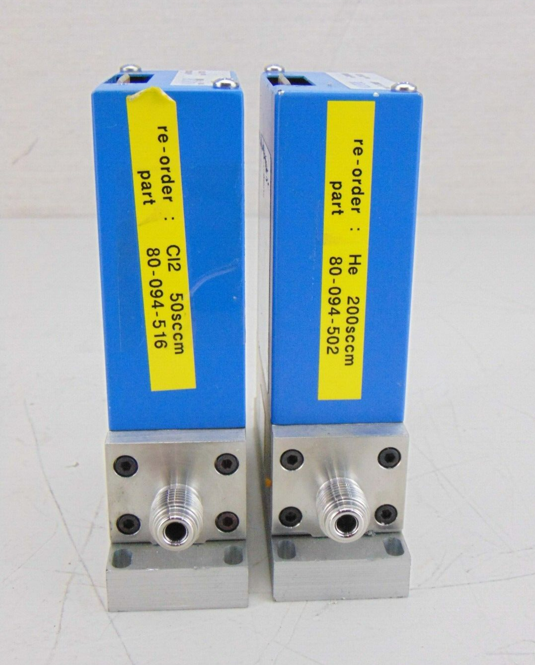 Millipore FC-2900M FC-2900MEP Mass Flow Controller 50cc CL2 200cc He, lot o 2