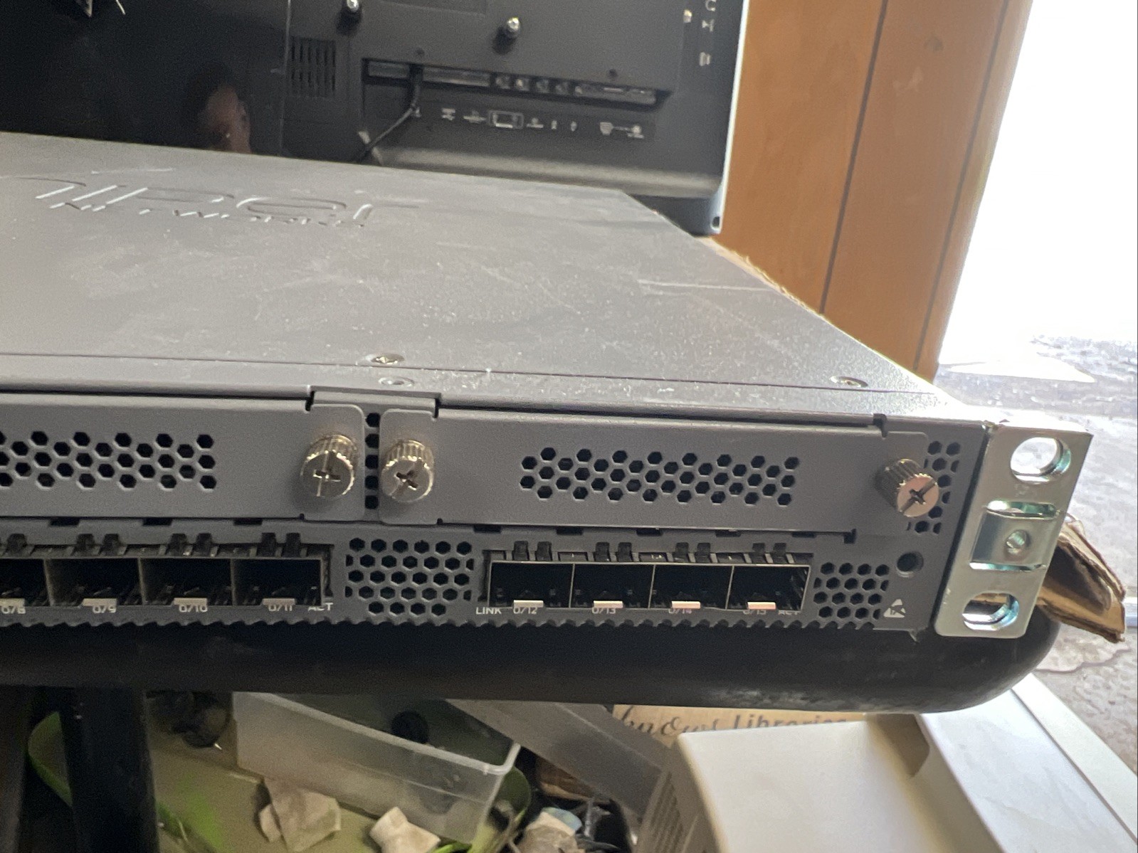 Juniper SRX345-SYS-JB Firewall 16x 1GbE 4x SFP Services Gateway