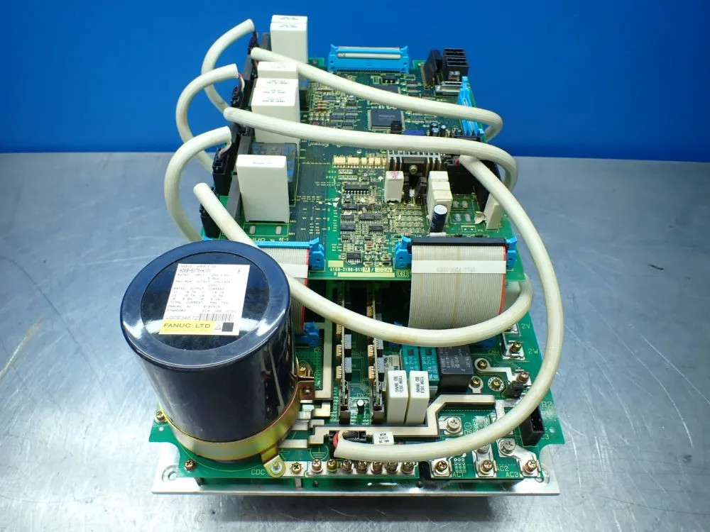 FANUC A06B-6076-H101 SERVO AMPLIFIER DRIVE.   08251470237