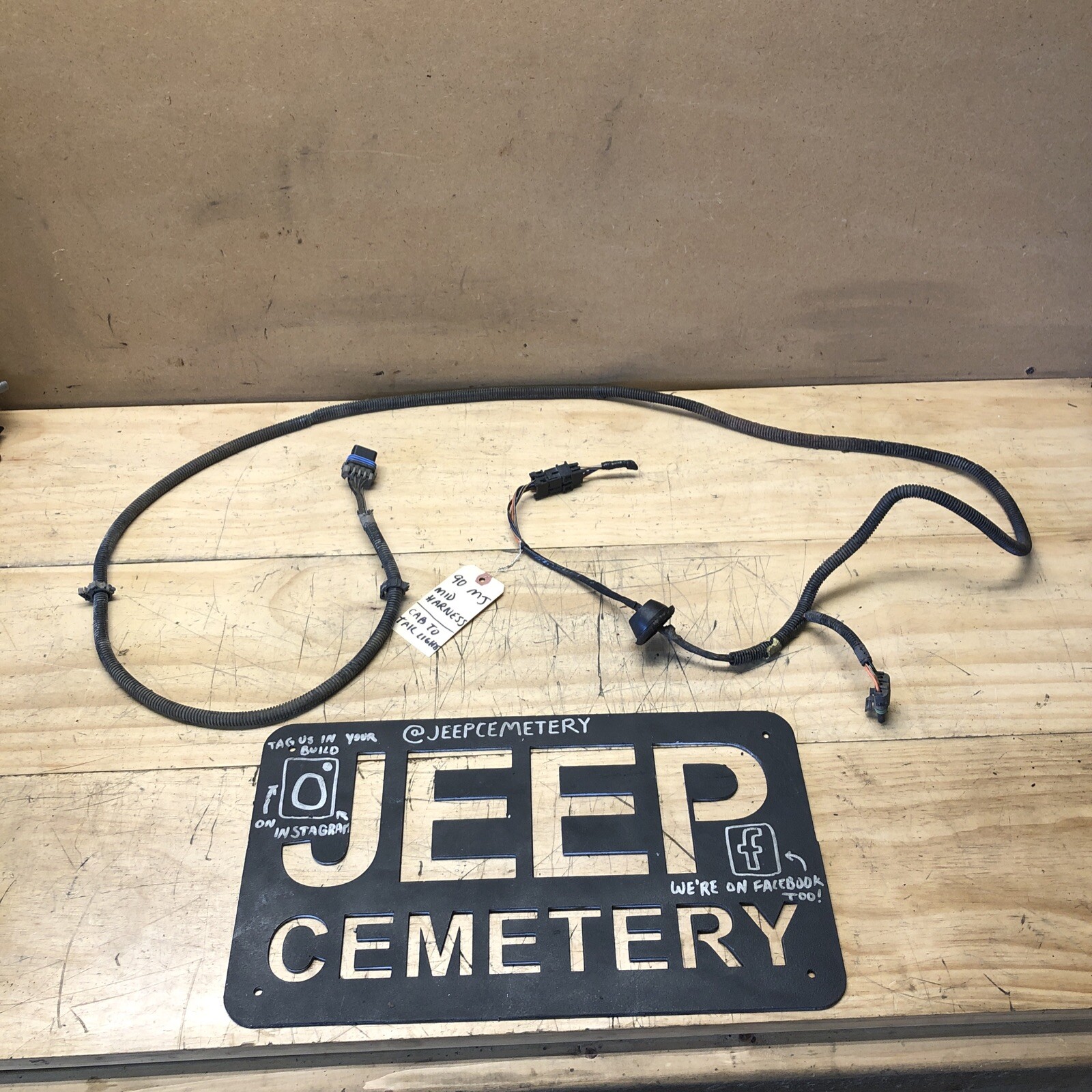 87-90 Jeep Comanche MJ OEM Tail Lights to Cab Wiring Harness