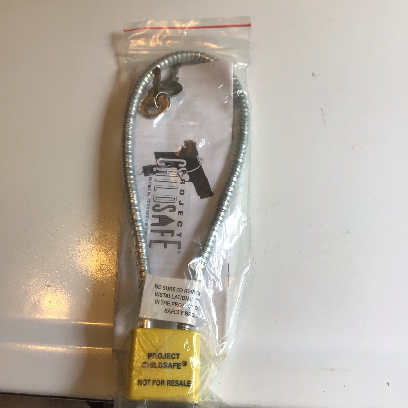 Project Child safe Gun Lock w/2 Keys and Instructions