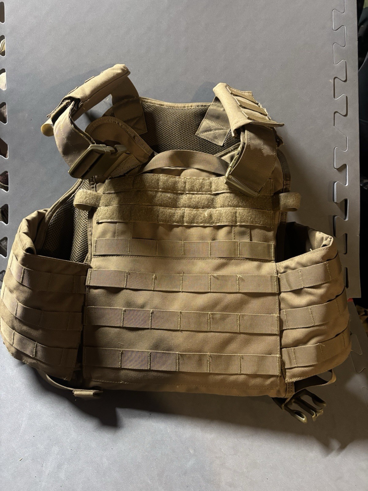 Condor modular operator Tan Plate Carrier MOLLE Adjustable One Size