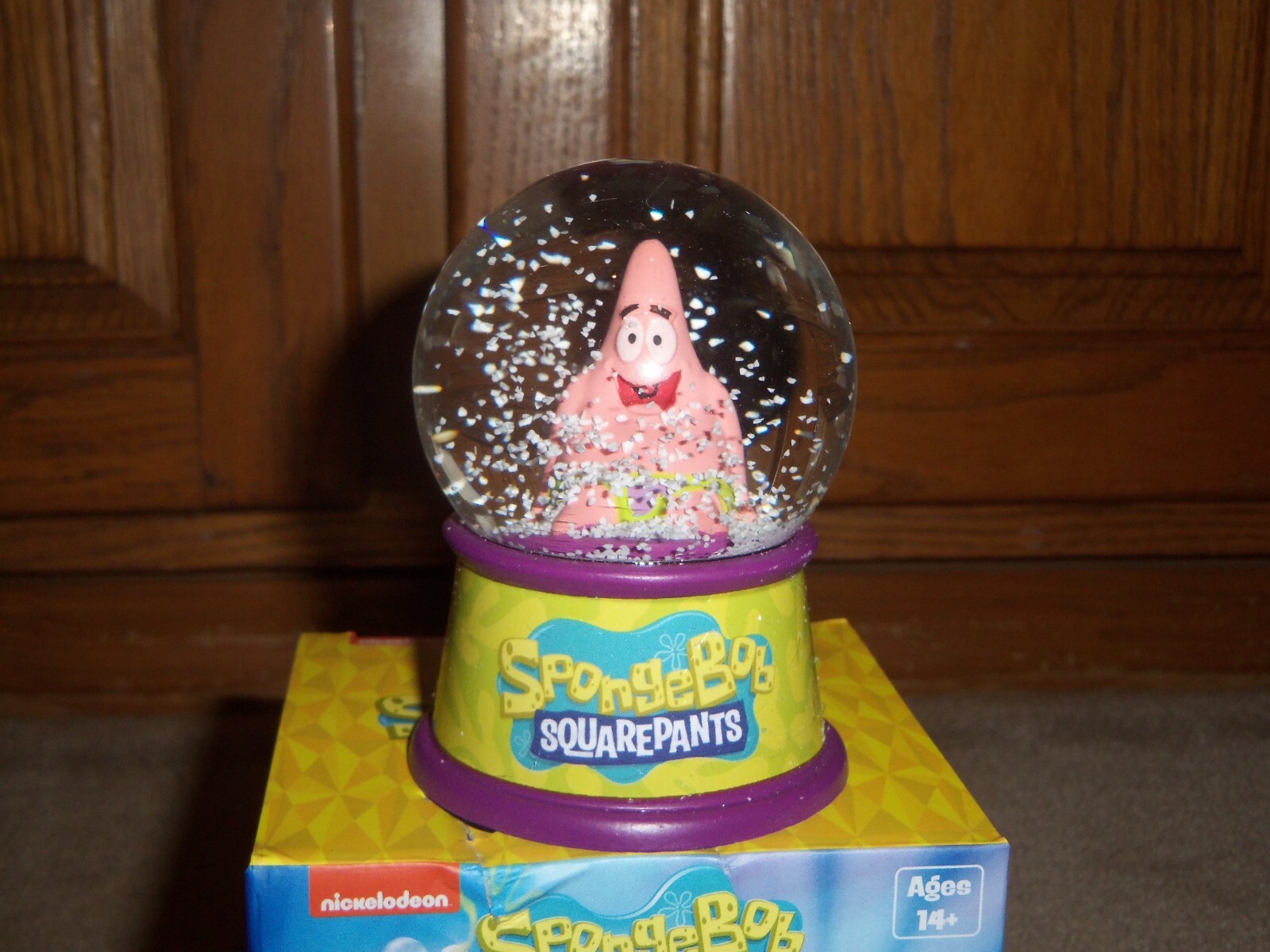 NEW, SPONGEBOB SQUAREPANTS PATRICK STAR MINI SNOW GLOBE IN BOX