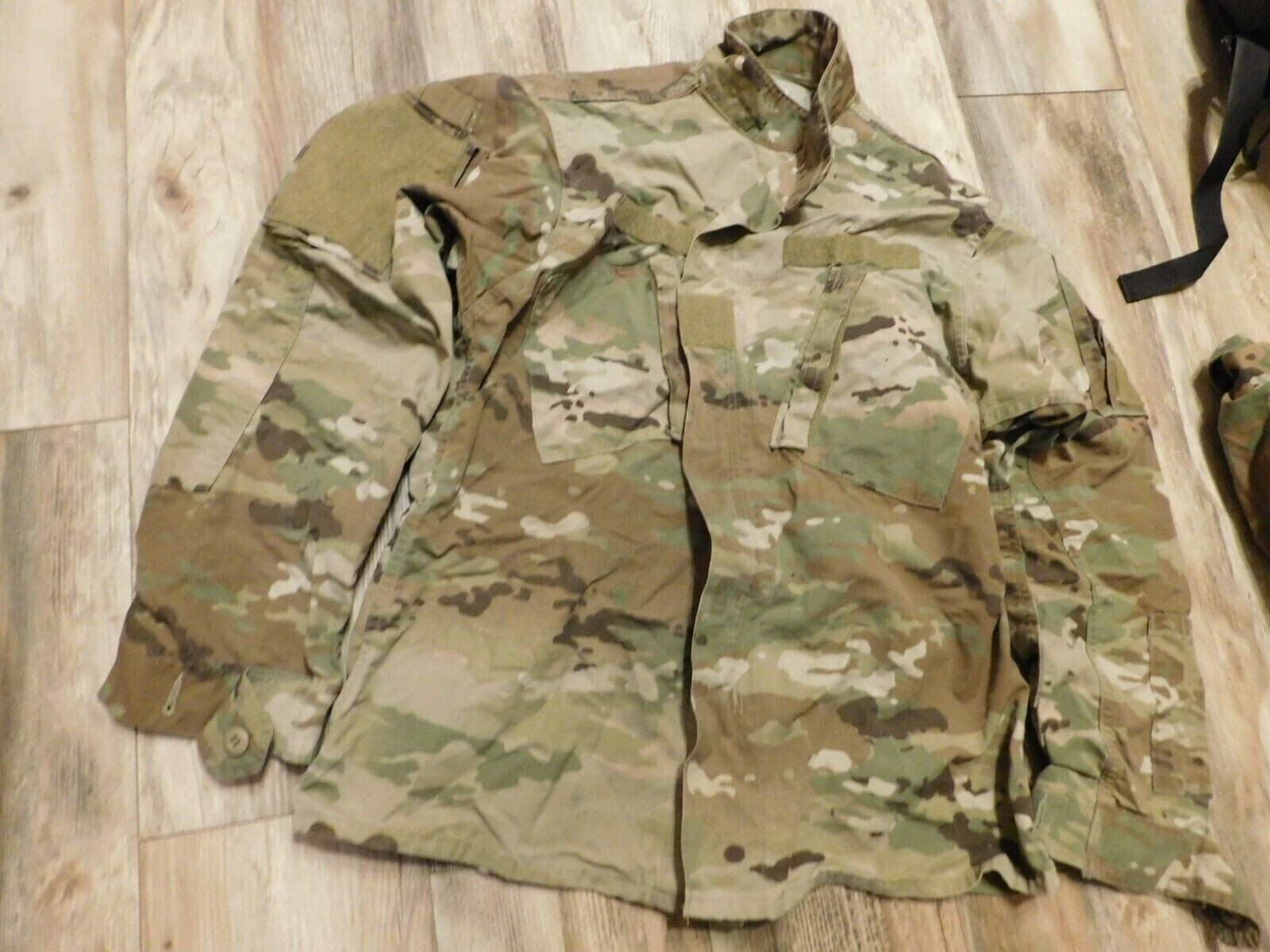 US ARMY OCP COAT SIZE MEDIUM - REGULAR