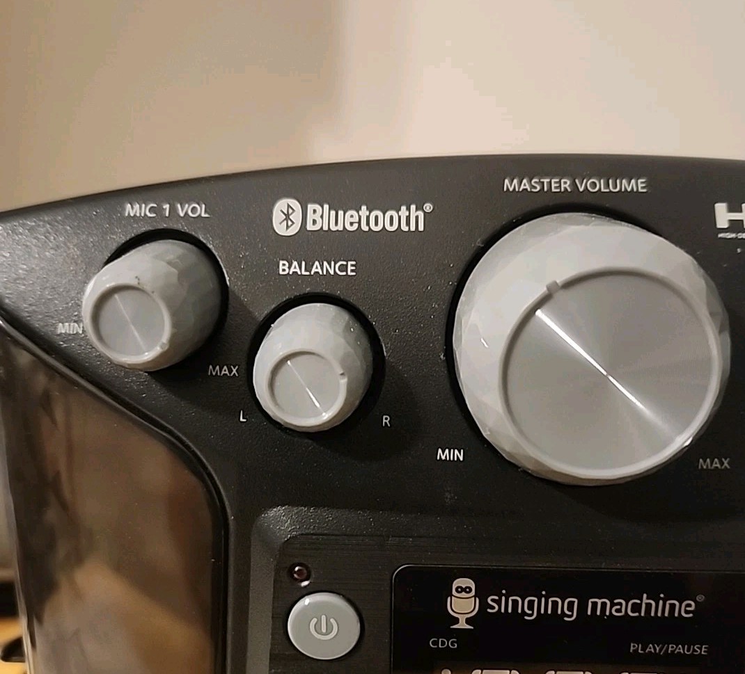 The Singing Machine Karaoke Bluetooth CD&G # SML633BK LED Lights 1 Microphone