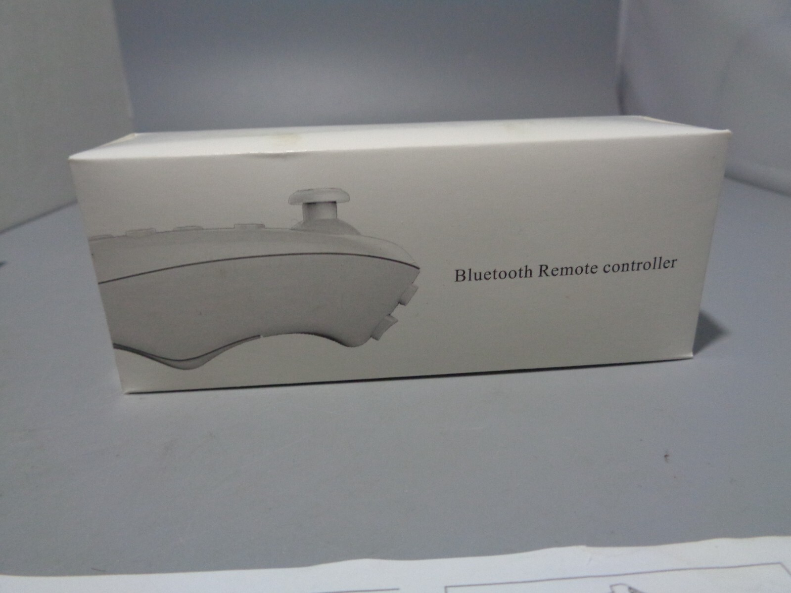 Virtual Reality Headset ROK7 VR w/Bluetooth Controller in Box