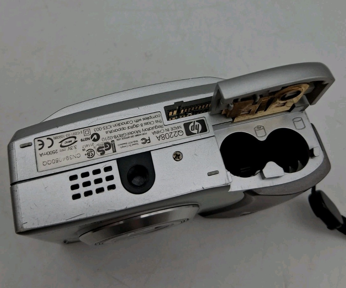 hp Photosmart 733 Camera 3.2 MP Digital Camera Gray