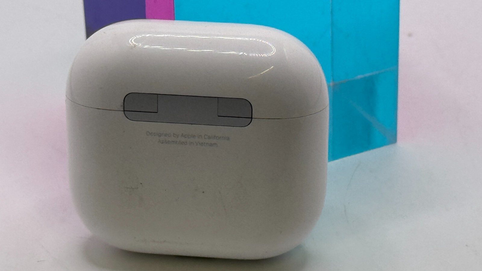 Apple AirPods 4th Generation - Replacement Charging Case A3059